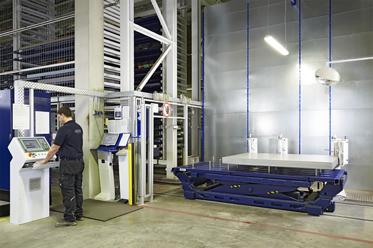 Bild: STOPA COMPACT II mit Scherenhubtisch