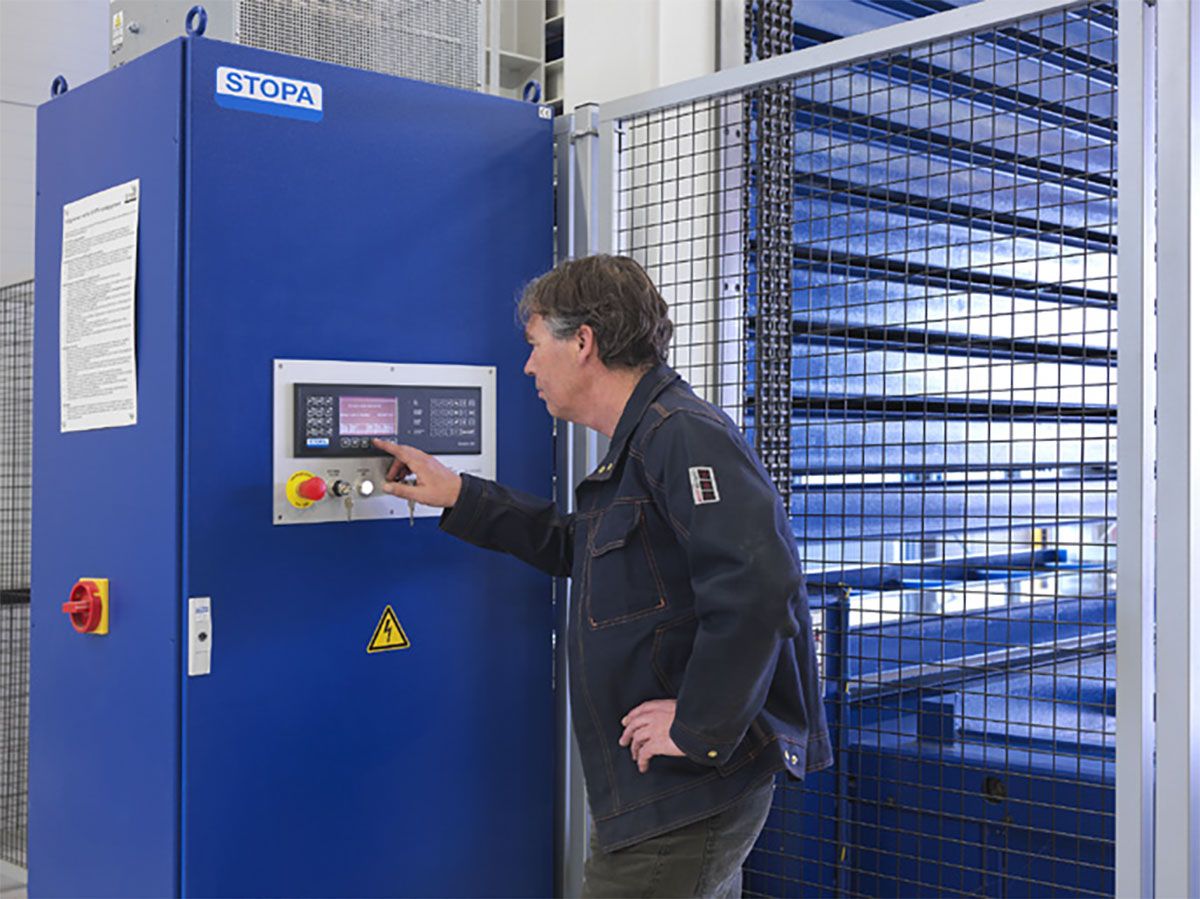 Picture: STOPA MONO, The control system displays all the input steps in plain text, allows the tower to be stored and retrieved at the push of a button, and can store up to ten retrieval orders.